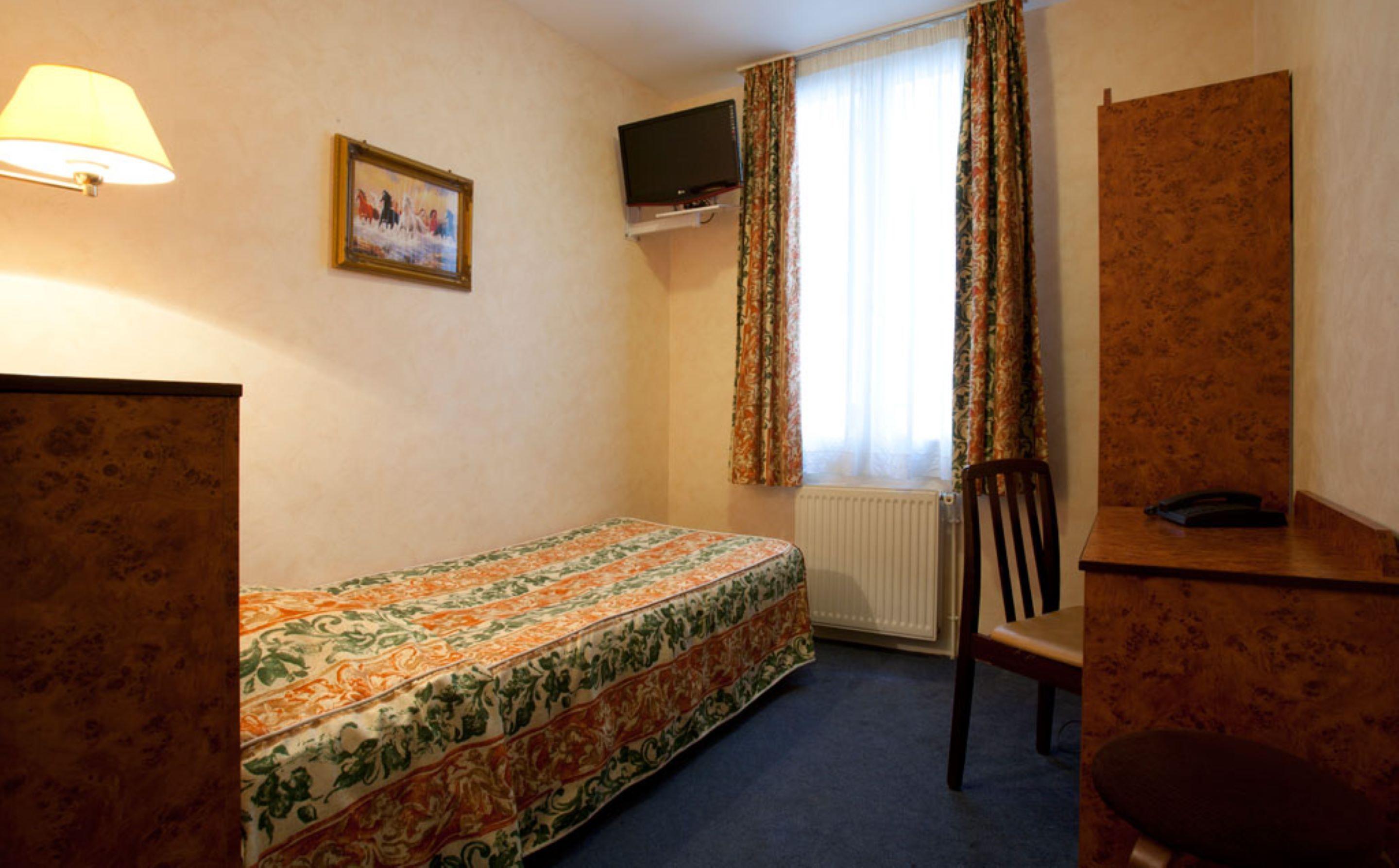 Neptune Place D'italie Hotel