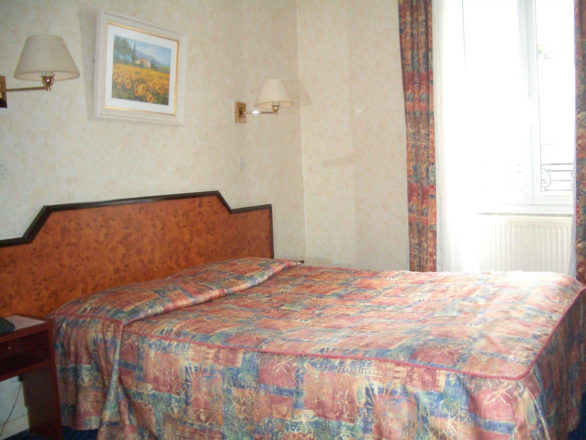 Hotel Neptune Place D'italie Paris